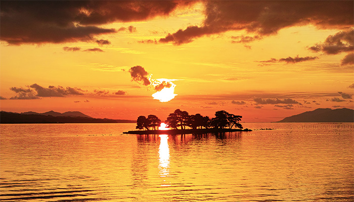 宍道湖の夕日（イメージ）