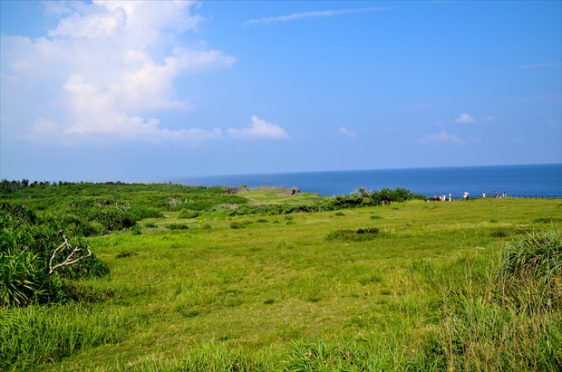 万座毛（本島中部西海岸）