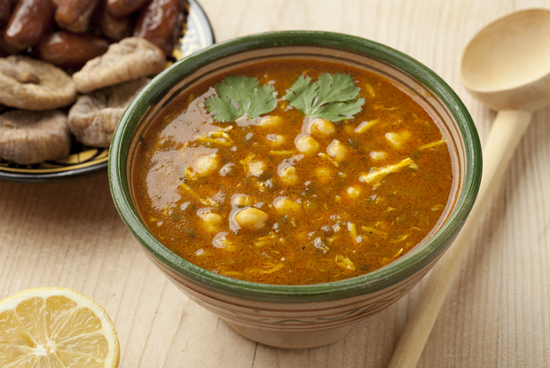 モロッコ、伝統のスープ、ハリラ（Adobe 82550163）