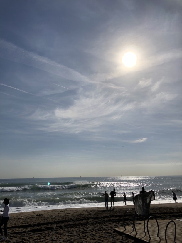 年末年始のひとり旅にはちょっと肌寒いかもしれないけど、冬の海もなかなかいいものです。（写真提供：タケムラユウカさん）