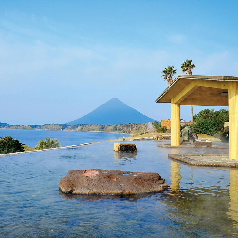 OPEN-AIR HOTSPRINGS