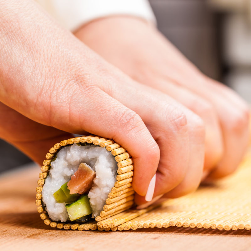 SUSHI MAKING EXPERIENCE