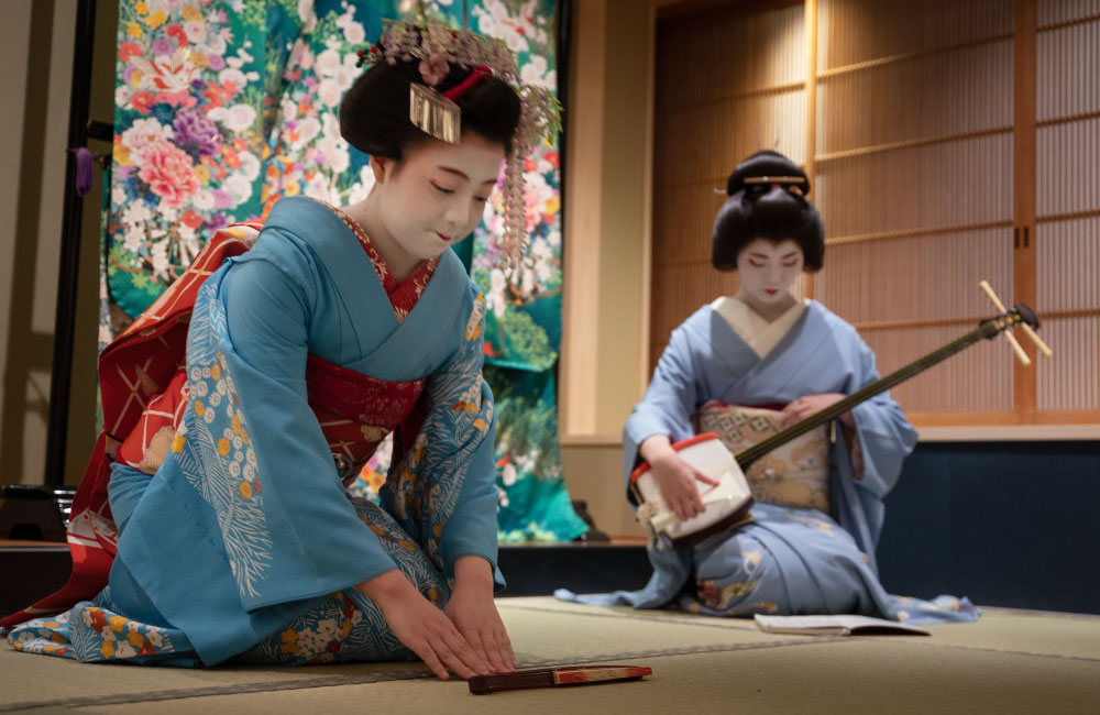 A Night of Luxury & Culture with Kyoto's Geiko & Maiko