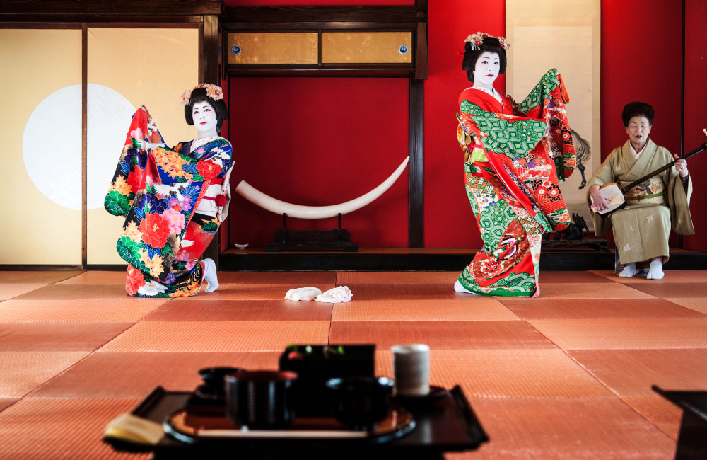 Maiko dancing an elegant Japanese dance