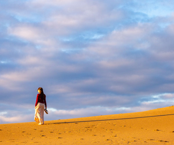 Leaving footprints in the Tottori Sand Dunes