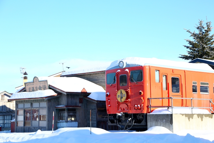 幌舞駅前・キハ12 23