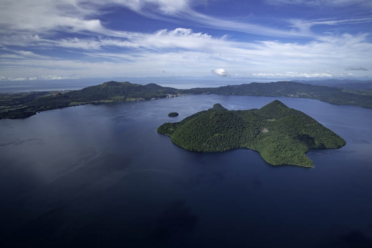 洞爺湖空撮　提供：洞爺湖温泉観光協会