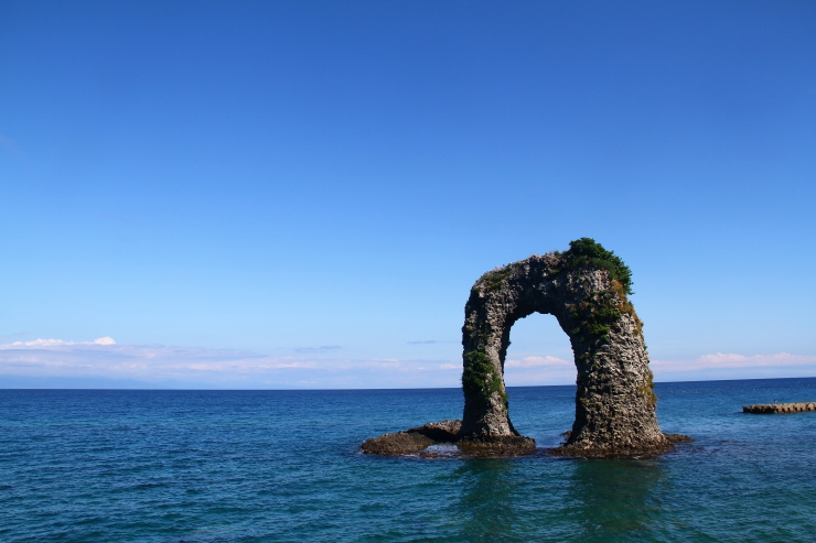 奥尻島 鍋つる岩