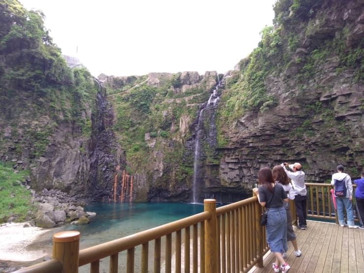 雄川の滝　提供：鹿児島県観光連盟