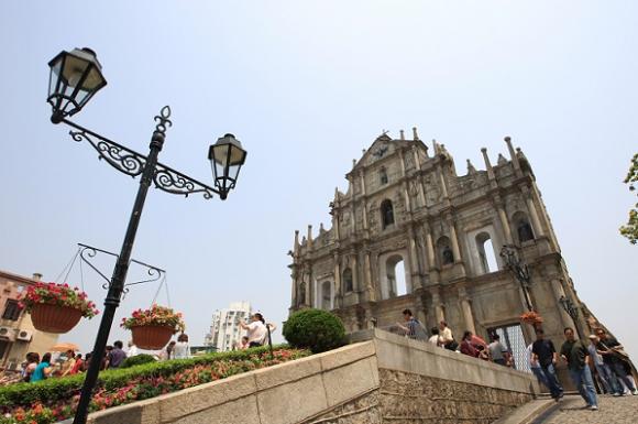 マカオ 聖ポール天主堂跡など世界遺産エリア散歩ライブ His オンラインツアー