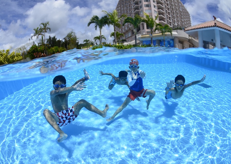 沖縄で人気のホテルプール Br ウォーターパーク 比較 予約 His Lealea Okinawa