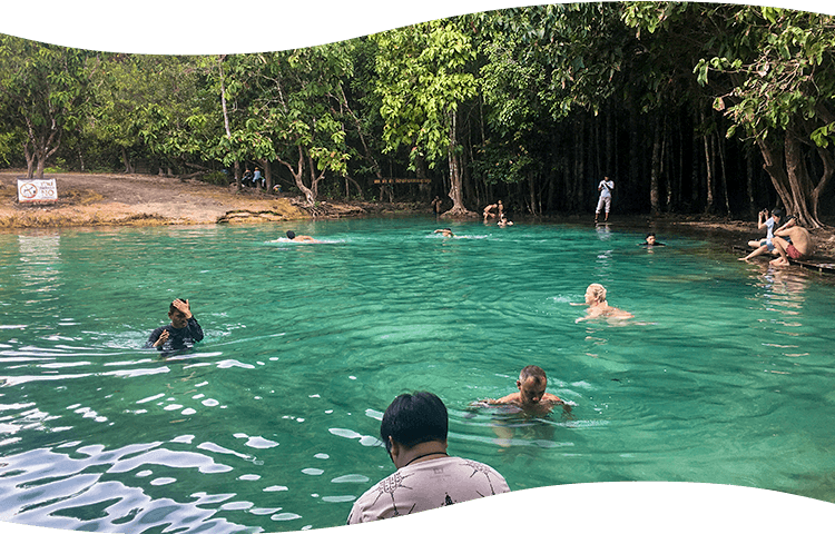 地元民と交流するディープな旅（イメージ）